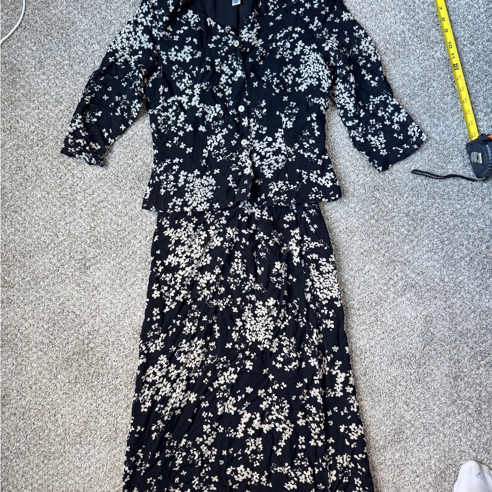 Talbots Black and White Floral Blouse and Skirt Set - Picture 3 of 9